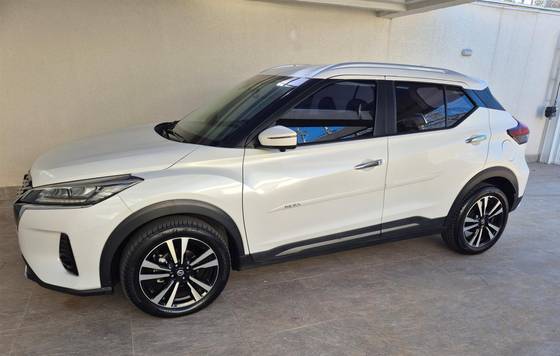NISSAN KICKS 1.6 16V FLEXSTART EXCLUSIVE XTRONIC NISSAN KICKS 1.6 16V FLEXSTART EXCLUSIVE XTRONIC